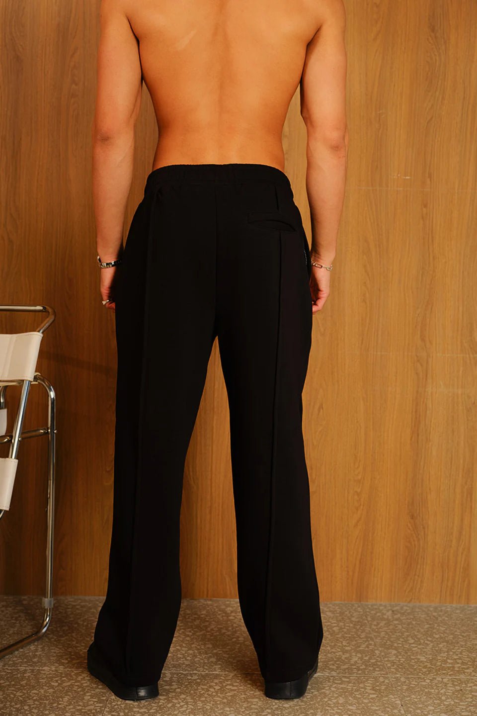 DIMINUTIVE BLACK WIDE LEG JOGGERS